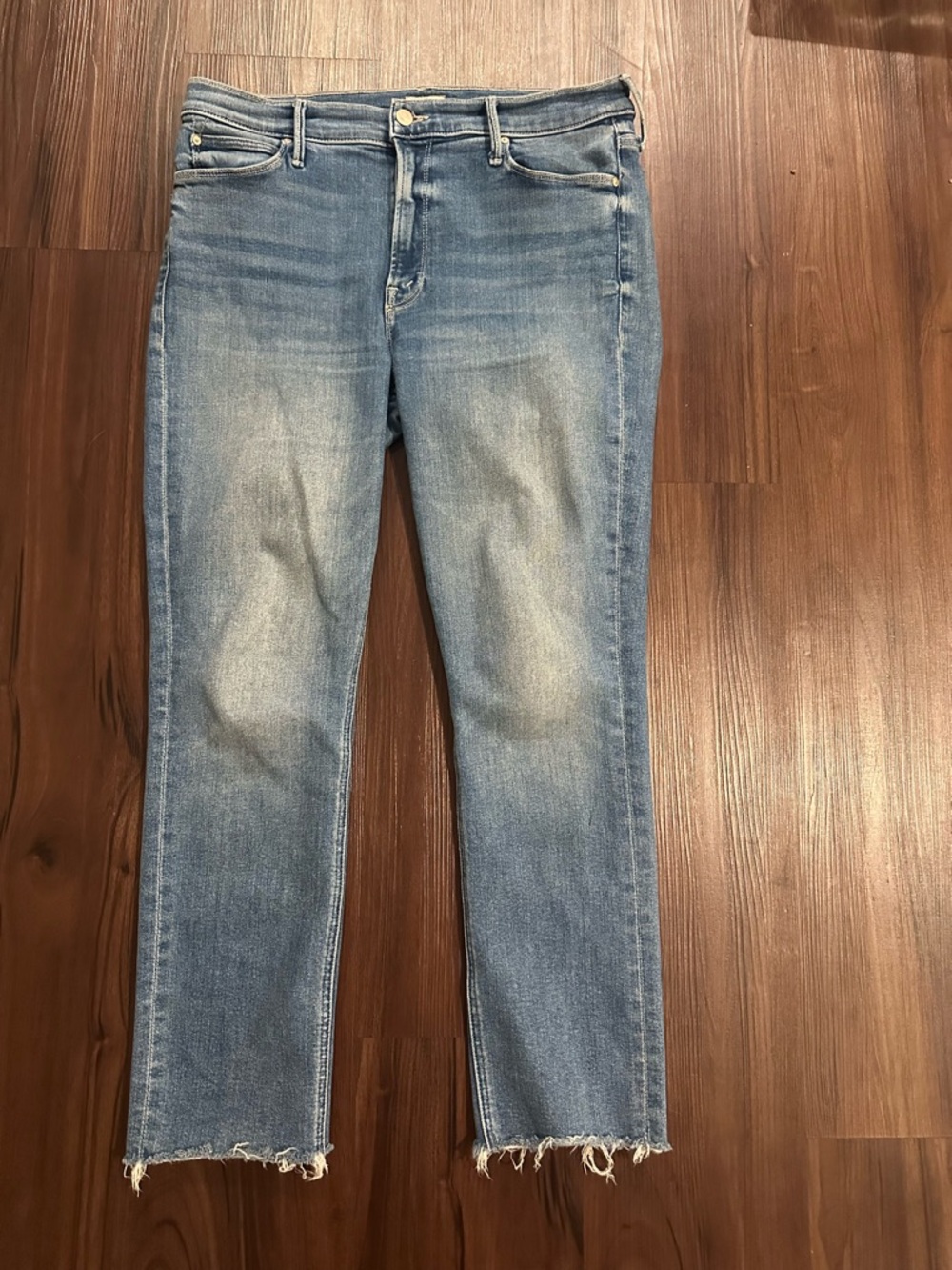 MOTHER Midrise Dazzler Ankle Fray